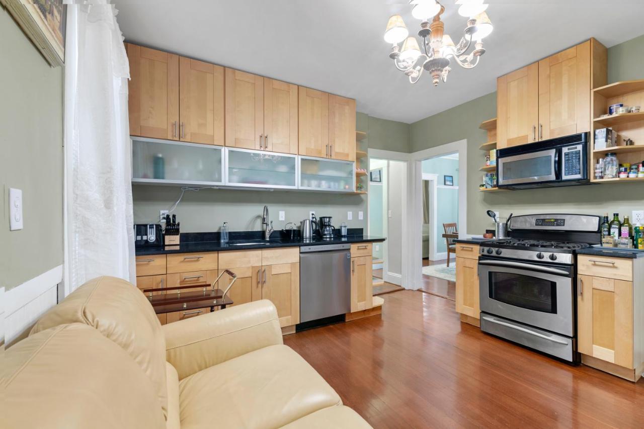 Bright & Spacious 2Br Apartment, Mins From Downtown Boston, Parking Exterior foto